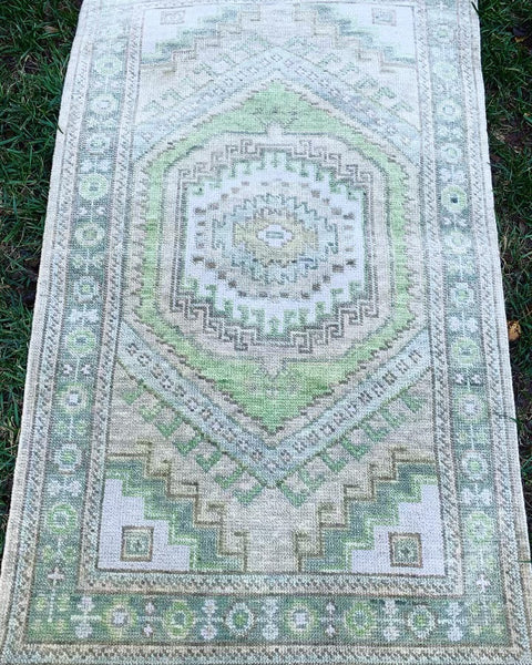 Celadon | Knotted Turkish Rugs